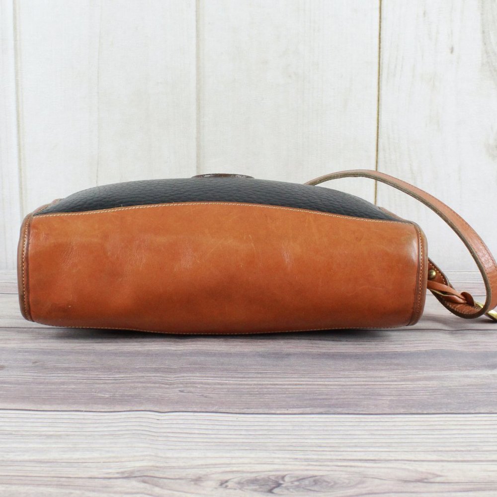 VTG Dooney & Bourke Shoulder Bag Crossbody - Picture 13 of 13